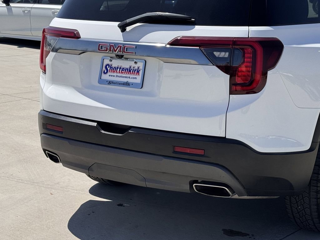Used 2023 GMC Acadia AT4 w/ LPO, Cargo Package AWD/4WD image 6