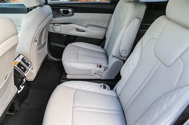 New 2026 Kia Sorento SX Prestige image 16