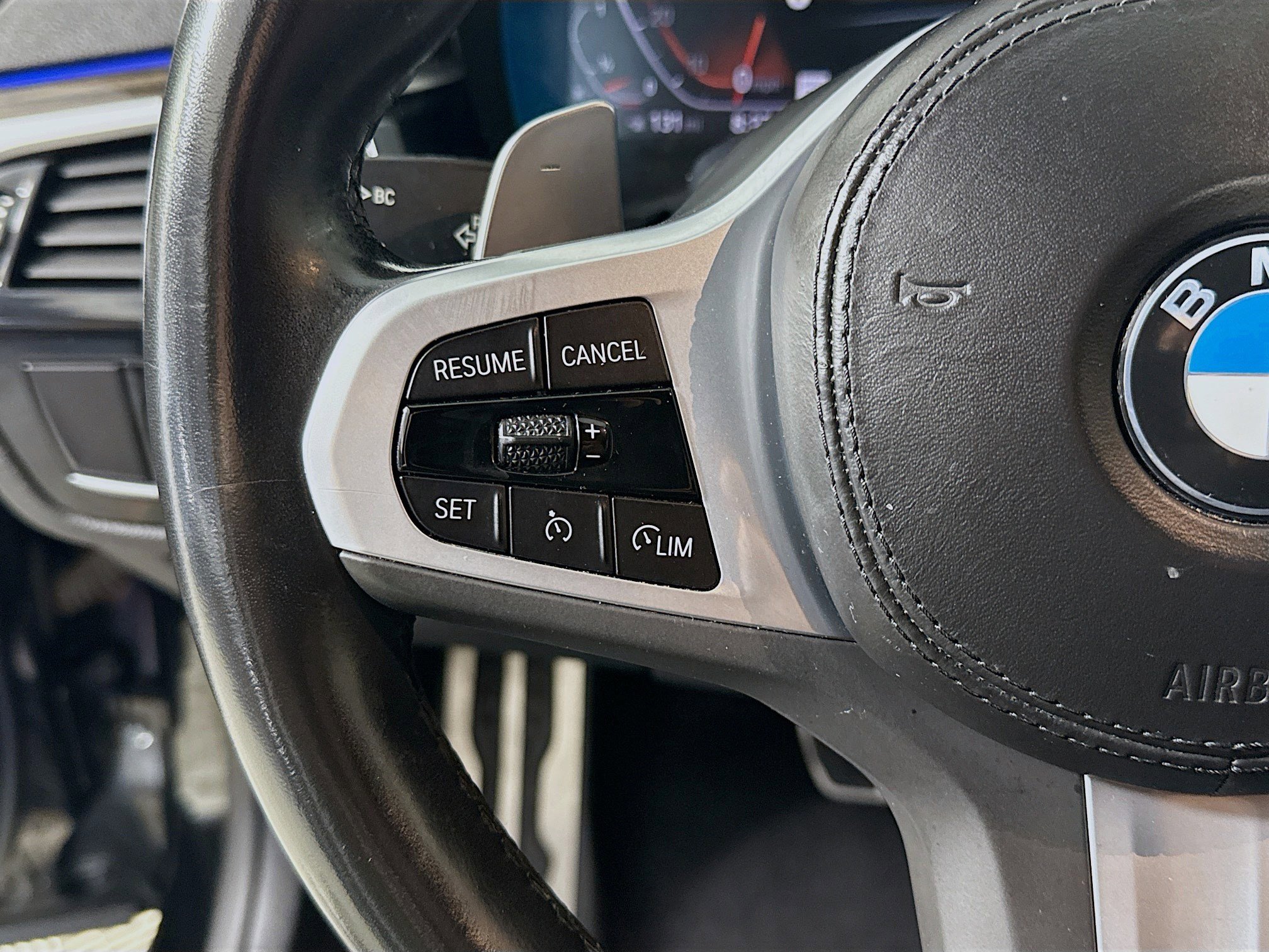 Used 2023 BMW 540i w/ M Sport Package image 11