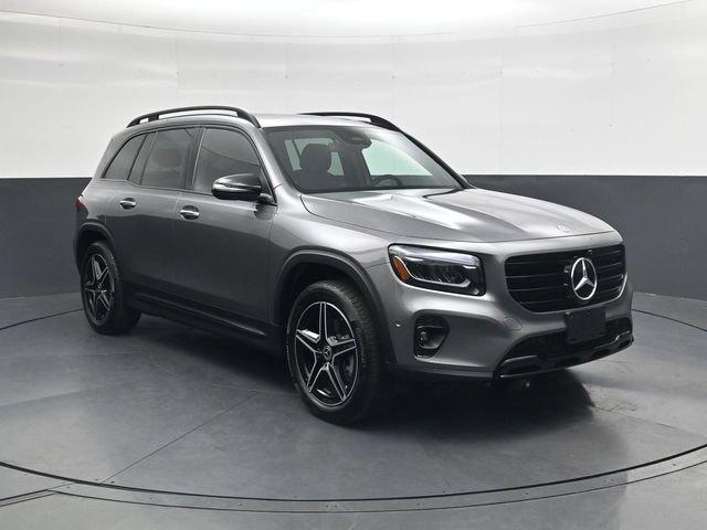 Used 2026 Mercedes-Benz GLB 250 4MATIC image 2