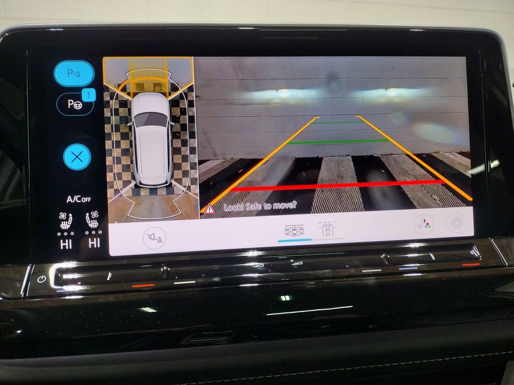 New 2026 Volkswagen Atlas SEL Premium R-Line image 10