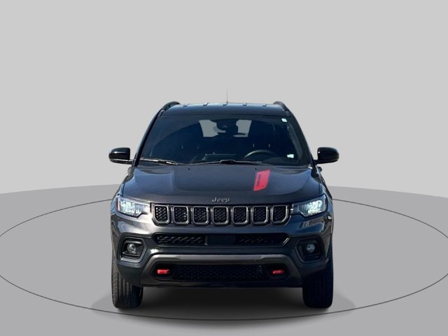 Used 2024 Jeep Compass Trailhawk AWD/4WD image 9
