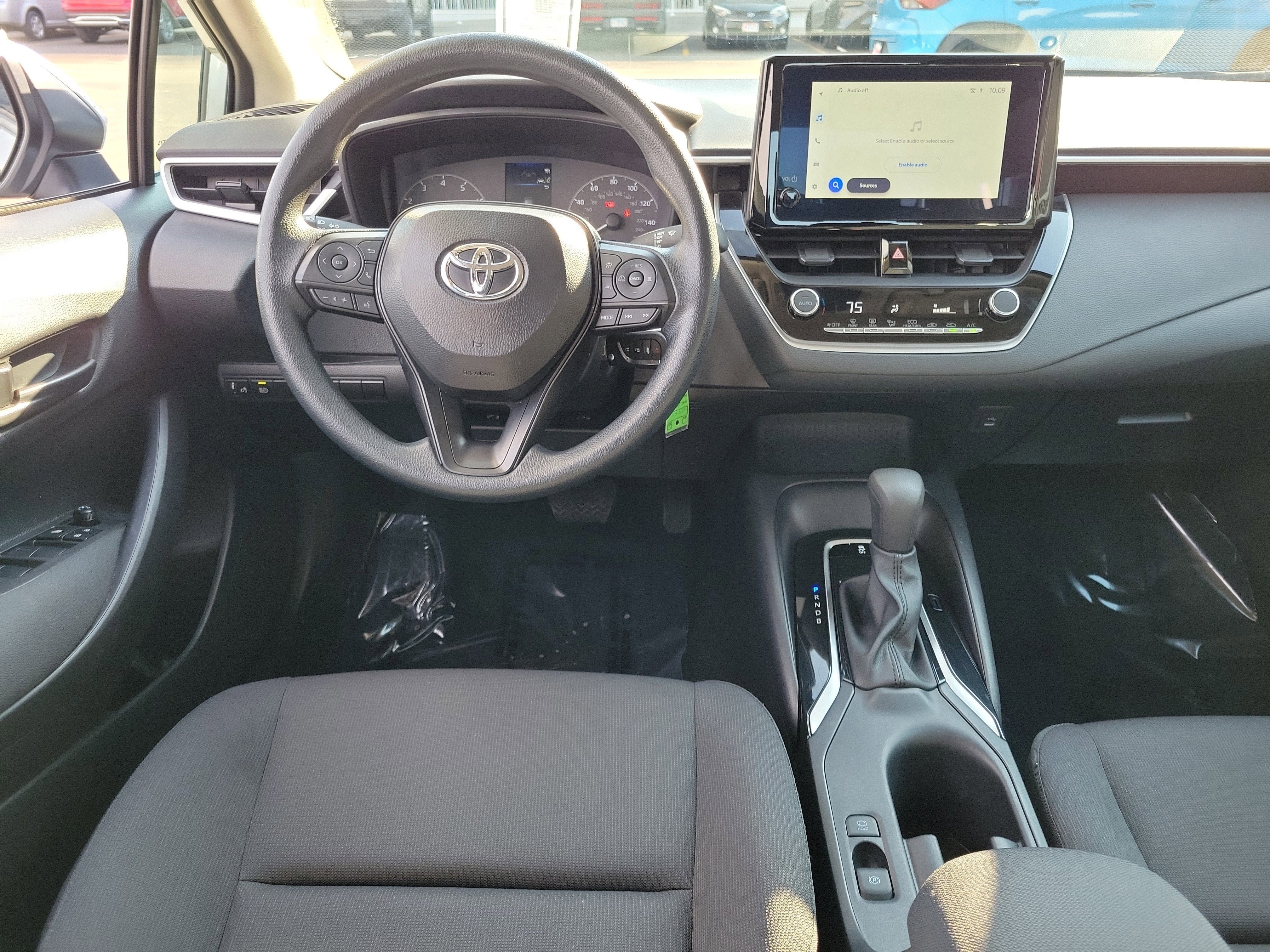 Used 2025 Toyota Corolla LE image 10