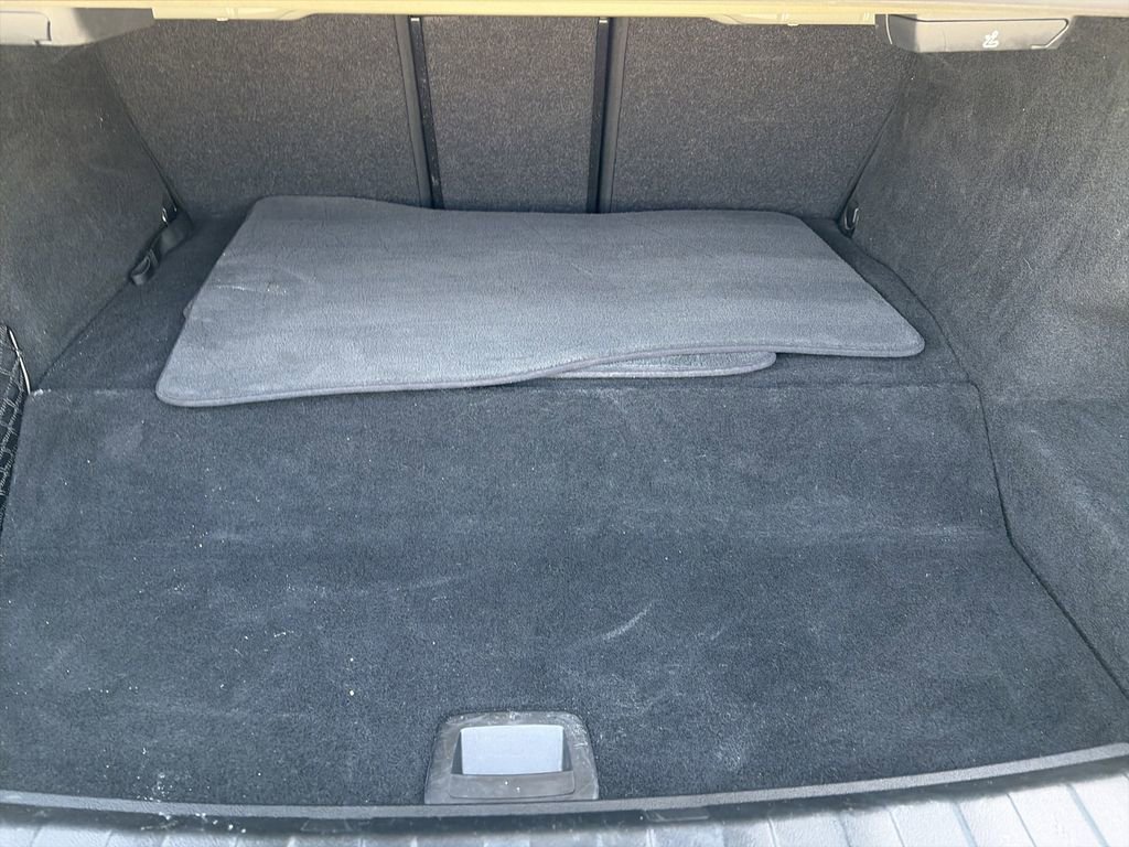 Used 2021 BMW 330e xDrive w/ Premium Package image 29