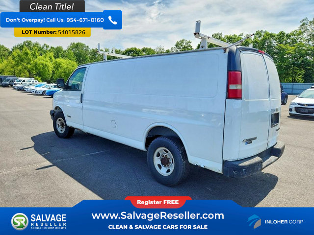 Used 2004 Chevrolet Express 3500 Extended RWD image 3