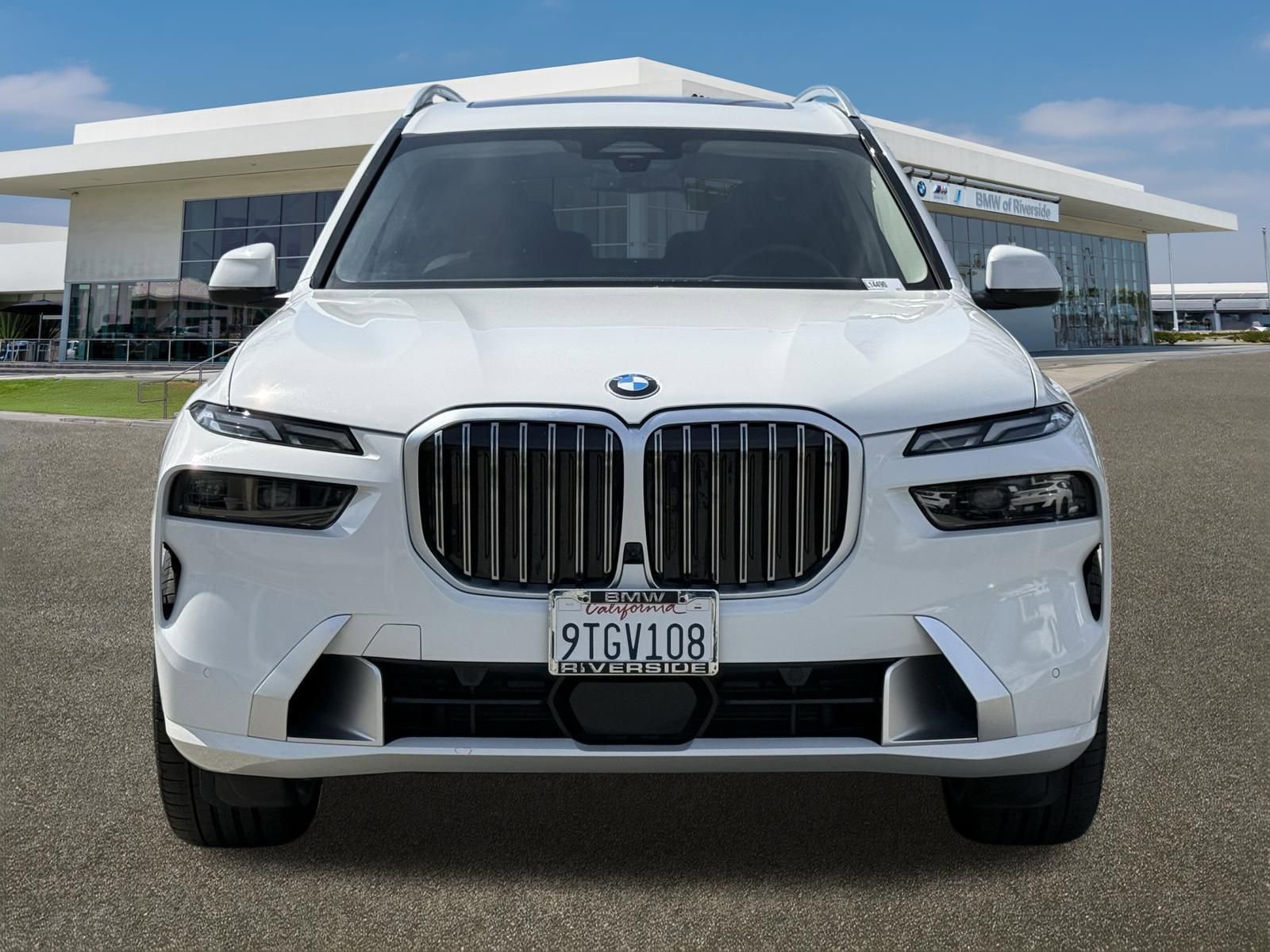 Used 2026 BMW X7 xDrive40i image 3