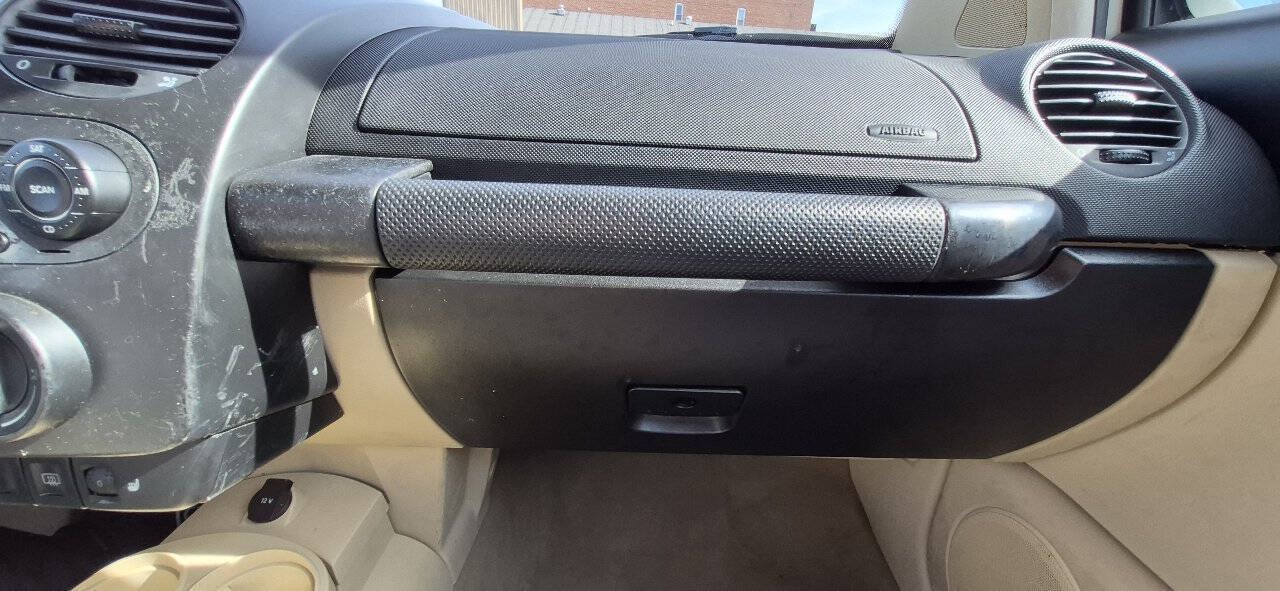 Used 2005 Volkswagen Beetle GLS FWD image 22