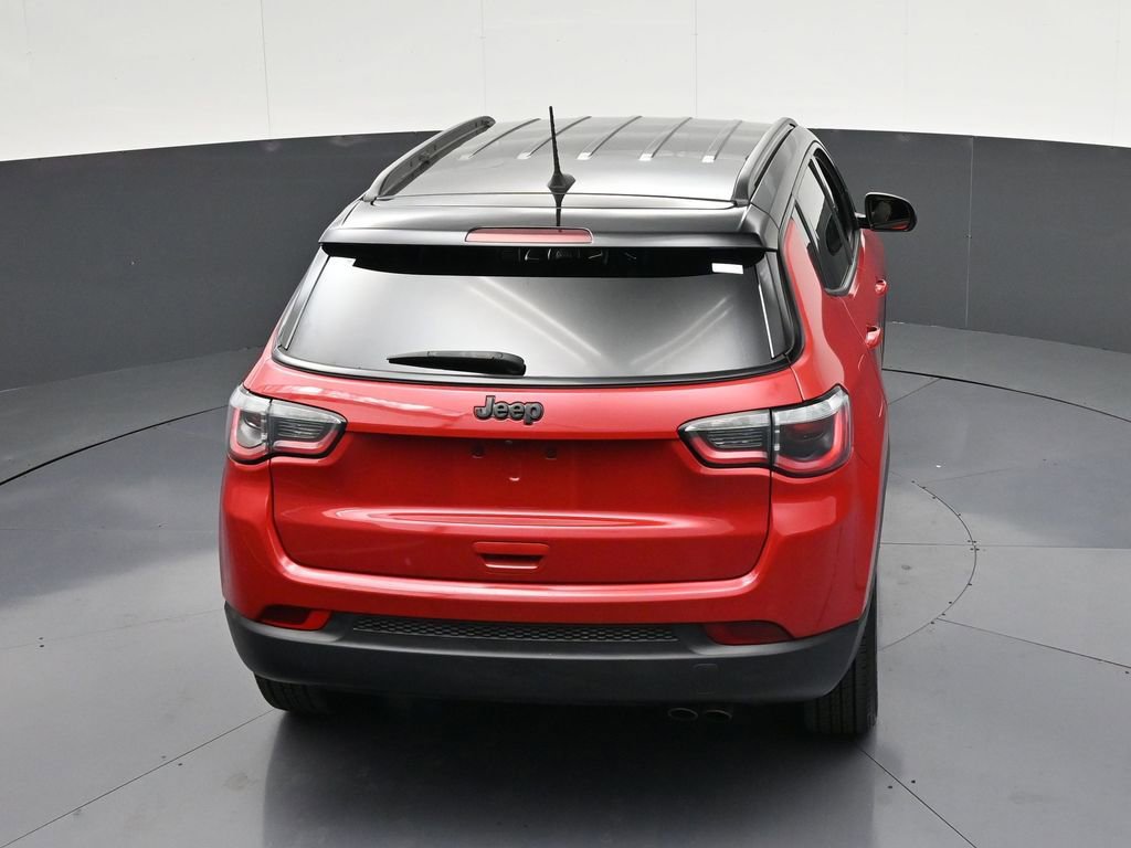 Used 2019 Jeep Compass Latitude FWD image 21