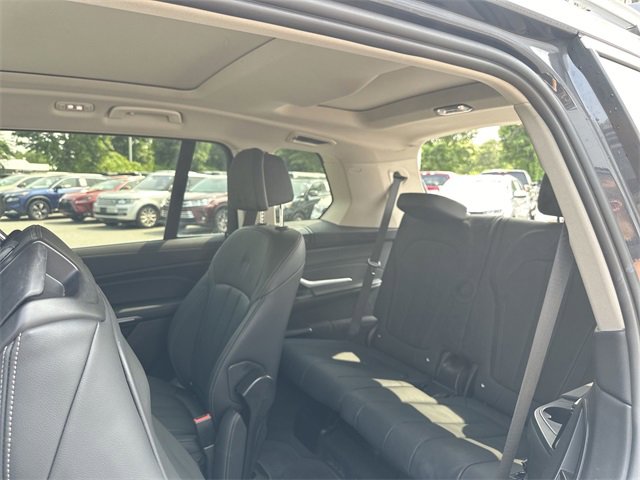 Used 2022 BMW X7 xDrive40i w/ Premium Package image 17