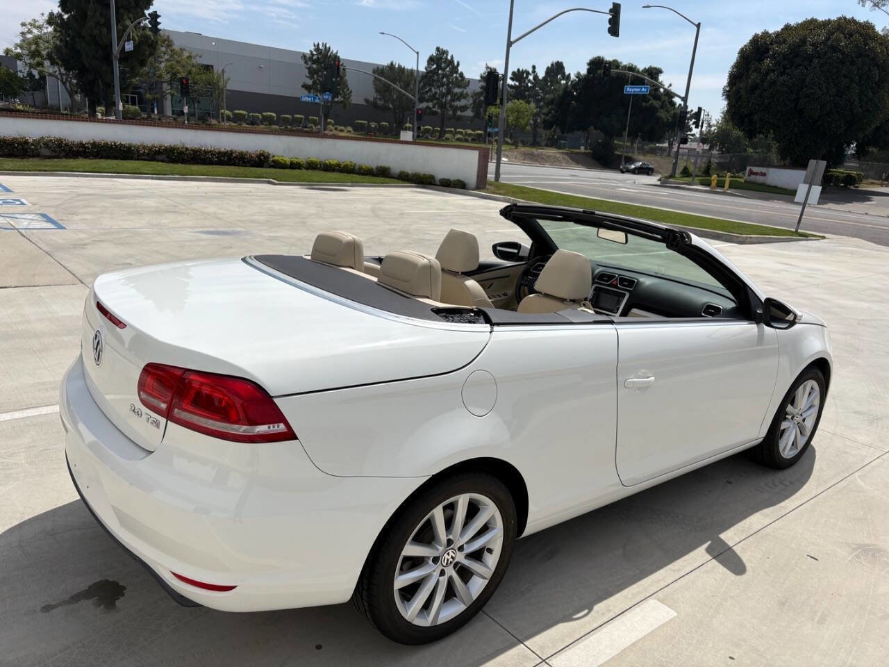 Used 2013 Volkswagen Eos Komfort image 21
