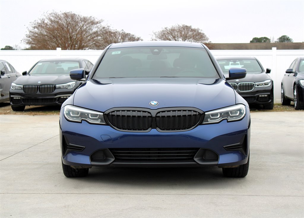 Used 2020 BMW 330i Sedan w/ Convenience Package RWD image 2