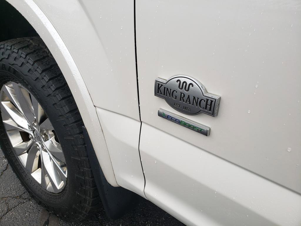 Used 2015 Ford F150 King Ranch w/ Equipment Group 601A Luxury AWD/4WD image 11