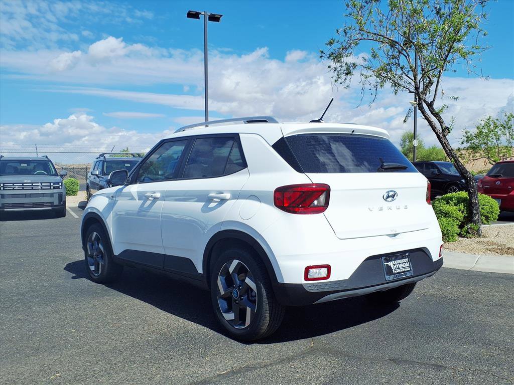 New 2026 Hyundai Venue SEL image 4