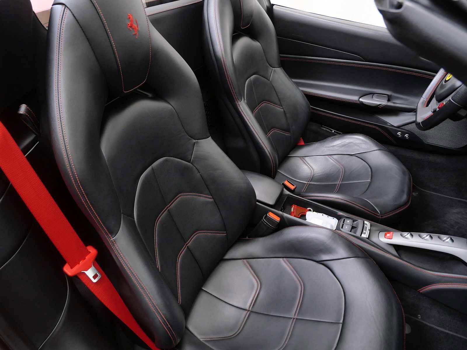 Certified 2019 Ferrari 488 Spider RWD image 17