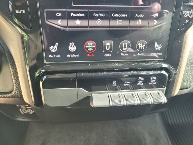 Used 2019 RAM 1500 Laramie image 23