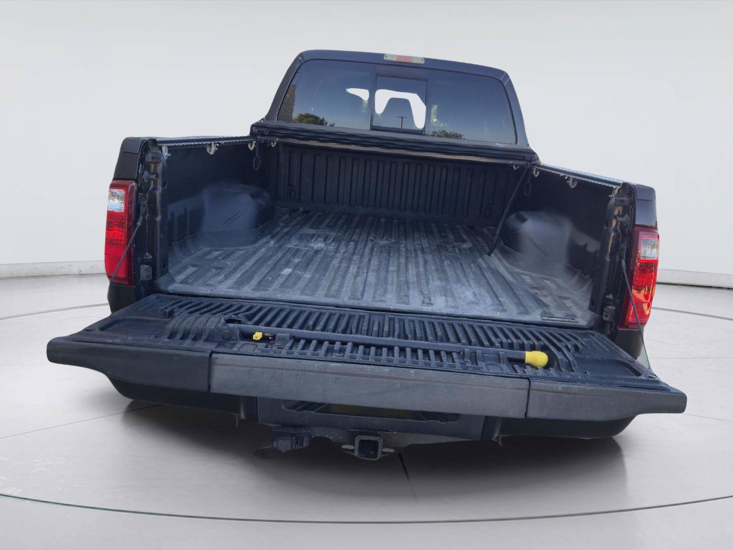 Used 2015 Ford F250 Platinum w/ FX4 Off-Road Package AWD/4WD image 25