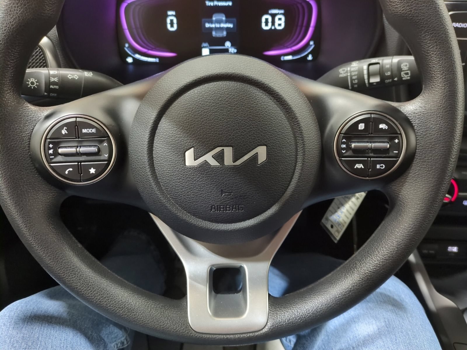 Certified 2023 Kia Soul LX FWD image 18