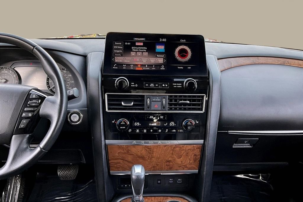 Used 2022 Nissan Armada SL w/ Captain's Chairs Package image 10