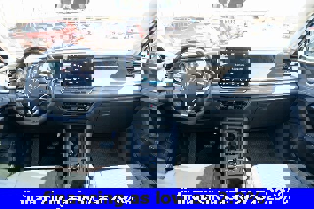 New 2025 Volkswagen Tiguan SE image 31