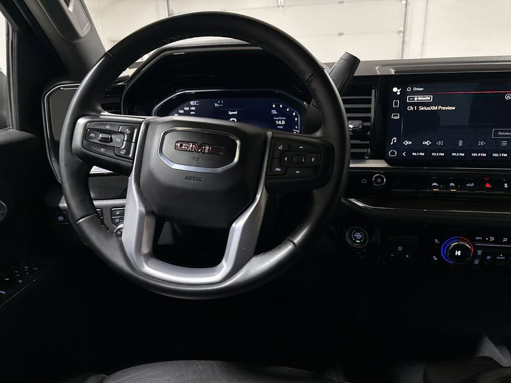 Used 2025 GMC Sierra 1500 SLT image 11
