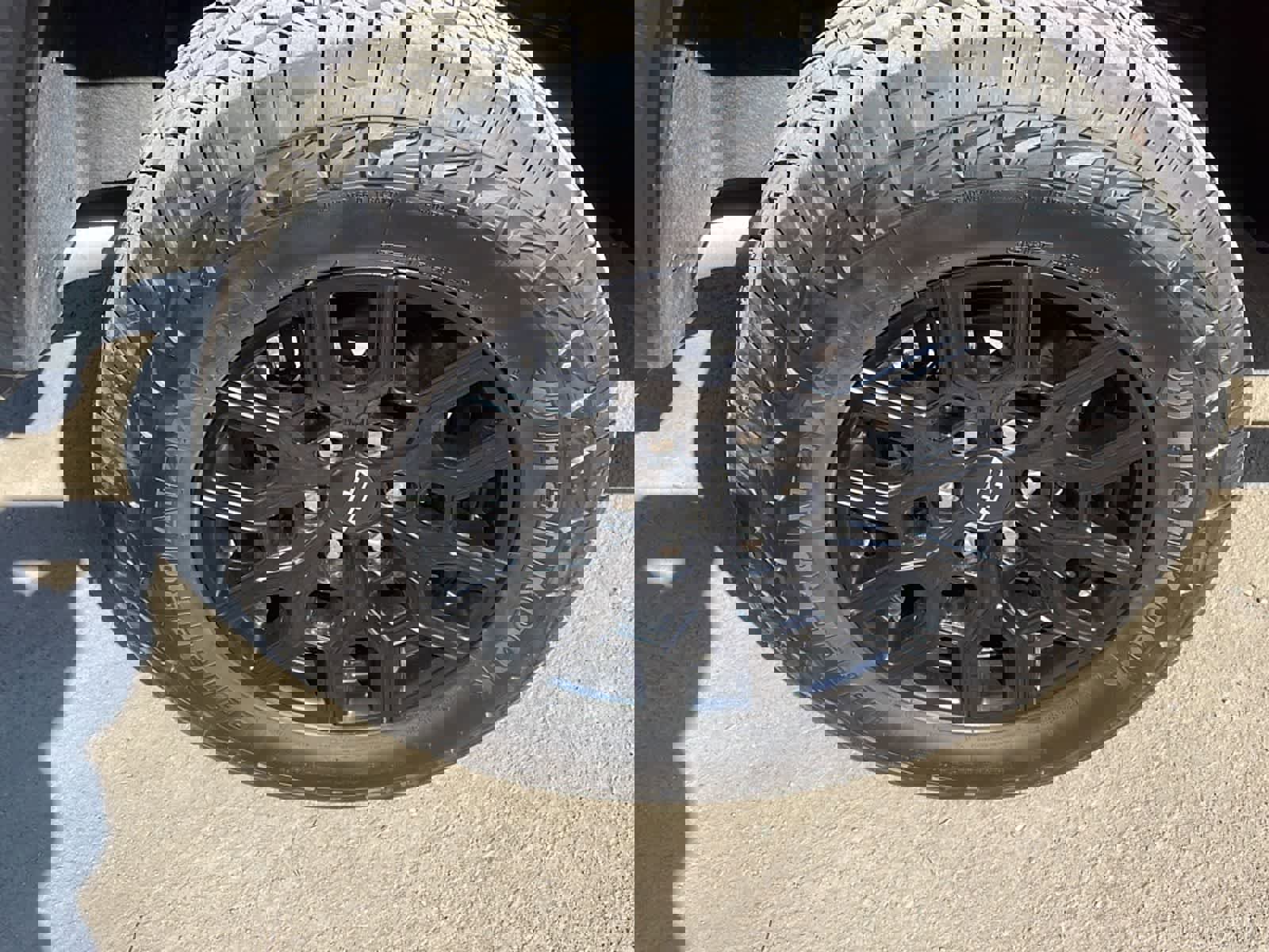 Used 2024 Chevrolet Colorado Trail Boss w/ Technology Package image 20