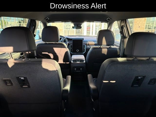 Used 2026 GMC Acadia Denali w/ Super Cruise Package AWD/4WD image 13