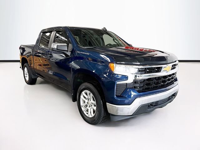 Used 2022 Chevrolet Silverado 1500 LT image 3
