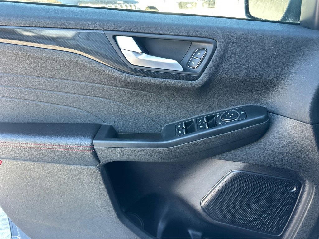 Used 2024 Ford Escape ST-Line w/ Tech Pack #1 image 28