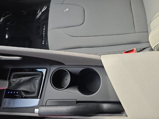 Certified 2026 Hyundai Elantra Sport FWD image 20
