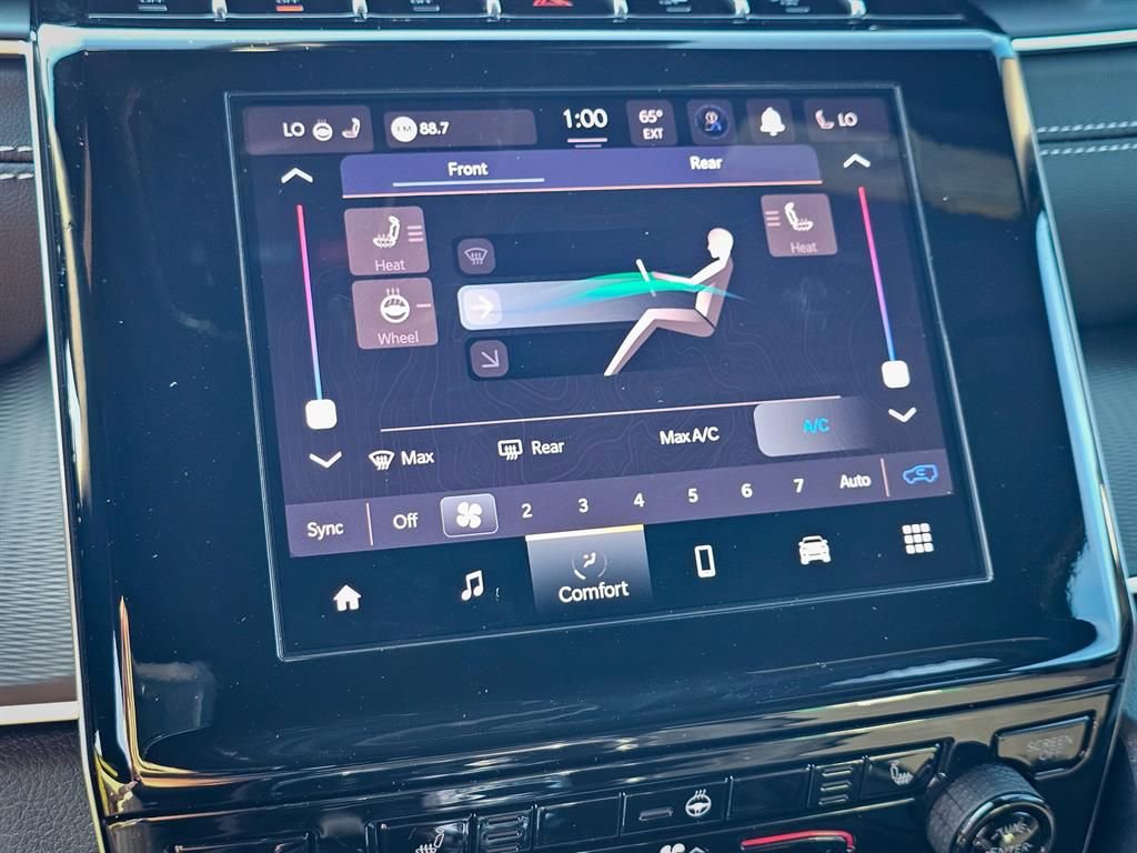 New 2025 Jeep Grand Cherokee L Altitude image 25