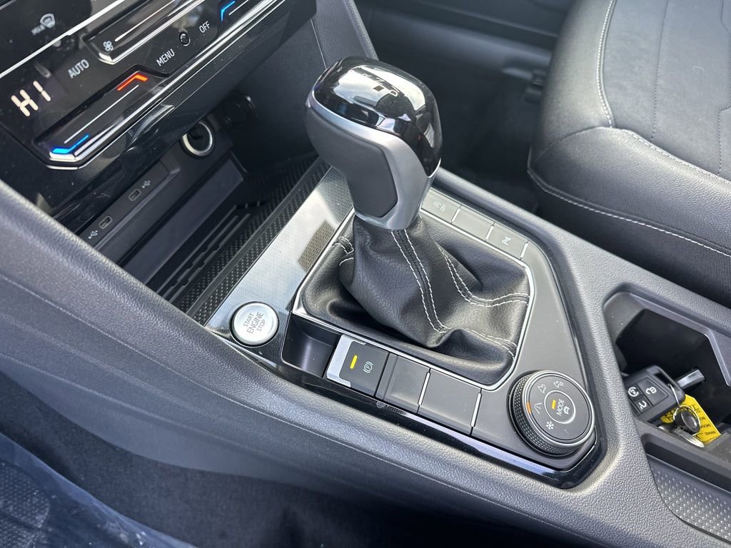 New 2026 Volkswagen Taos SE image 25