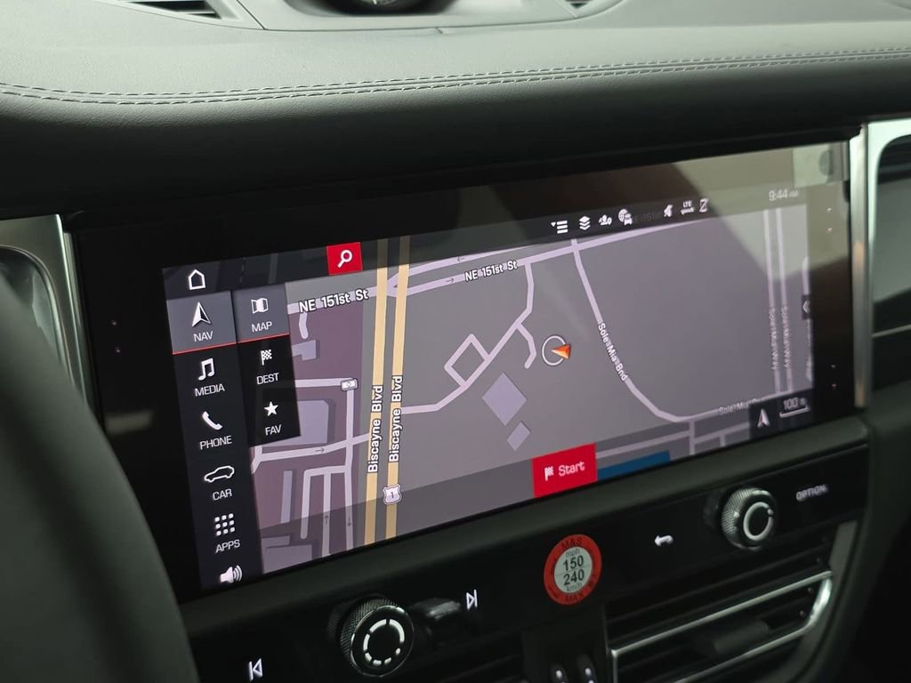 New 2026 Porsche Macan AWD/4WD image 17