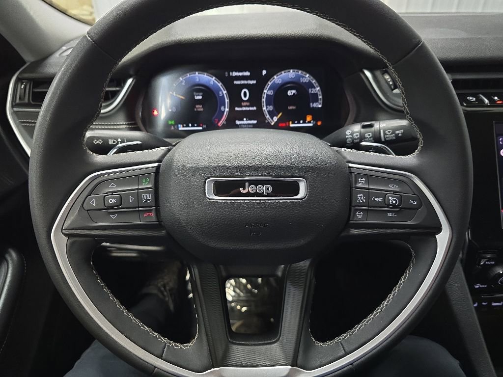 Used 2024 Jeep Grand Cherokee L Laredo w/ Trailer Tow Package AWD/4WD image 18