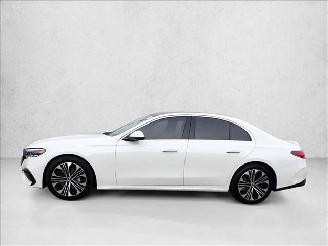Used 2025 Mercedes-Benz E 350 4MATIC Sedan image 2