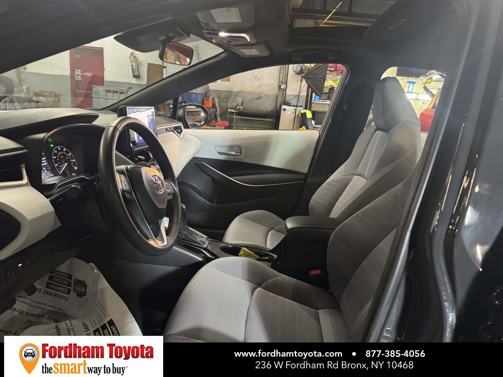 Used 2024 Toyota Corolla SE w/ SE Package AWD/4WD image 17