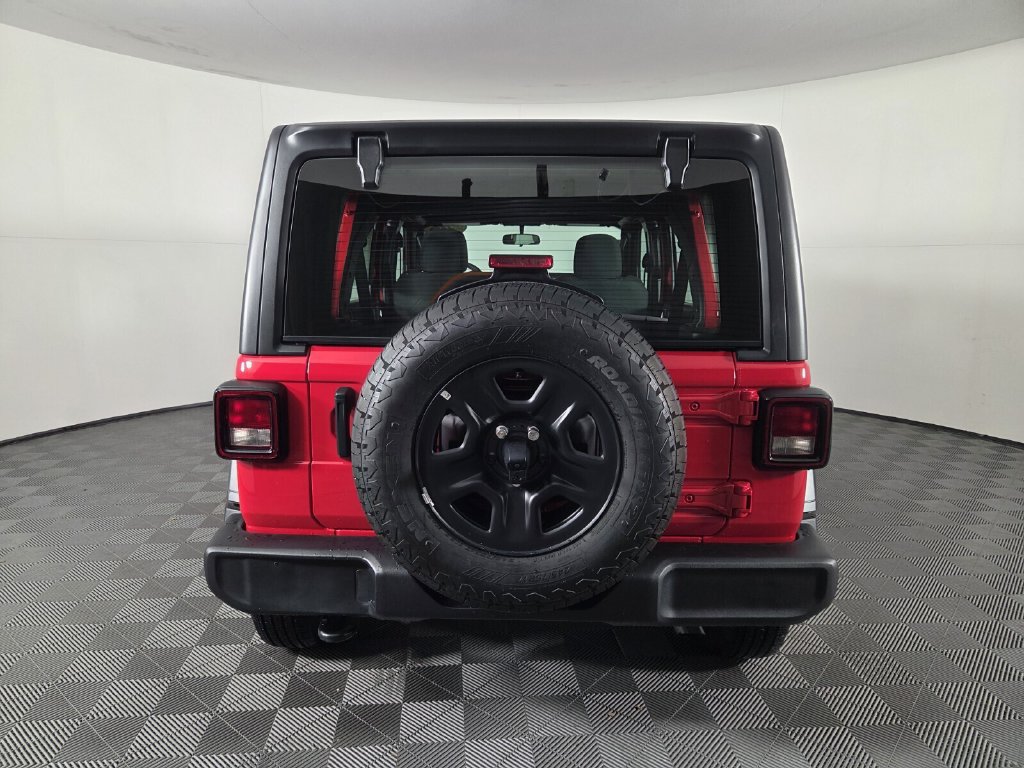 Used 2025 Jeep Wrangler Unlimited Sport AWD/4WD image 6