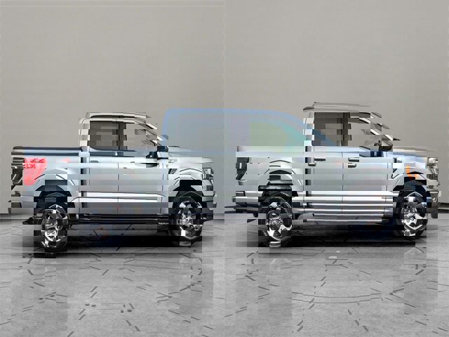 Certified 2022 Ford F150 XLT w/ Equipment Group 302A High image 13