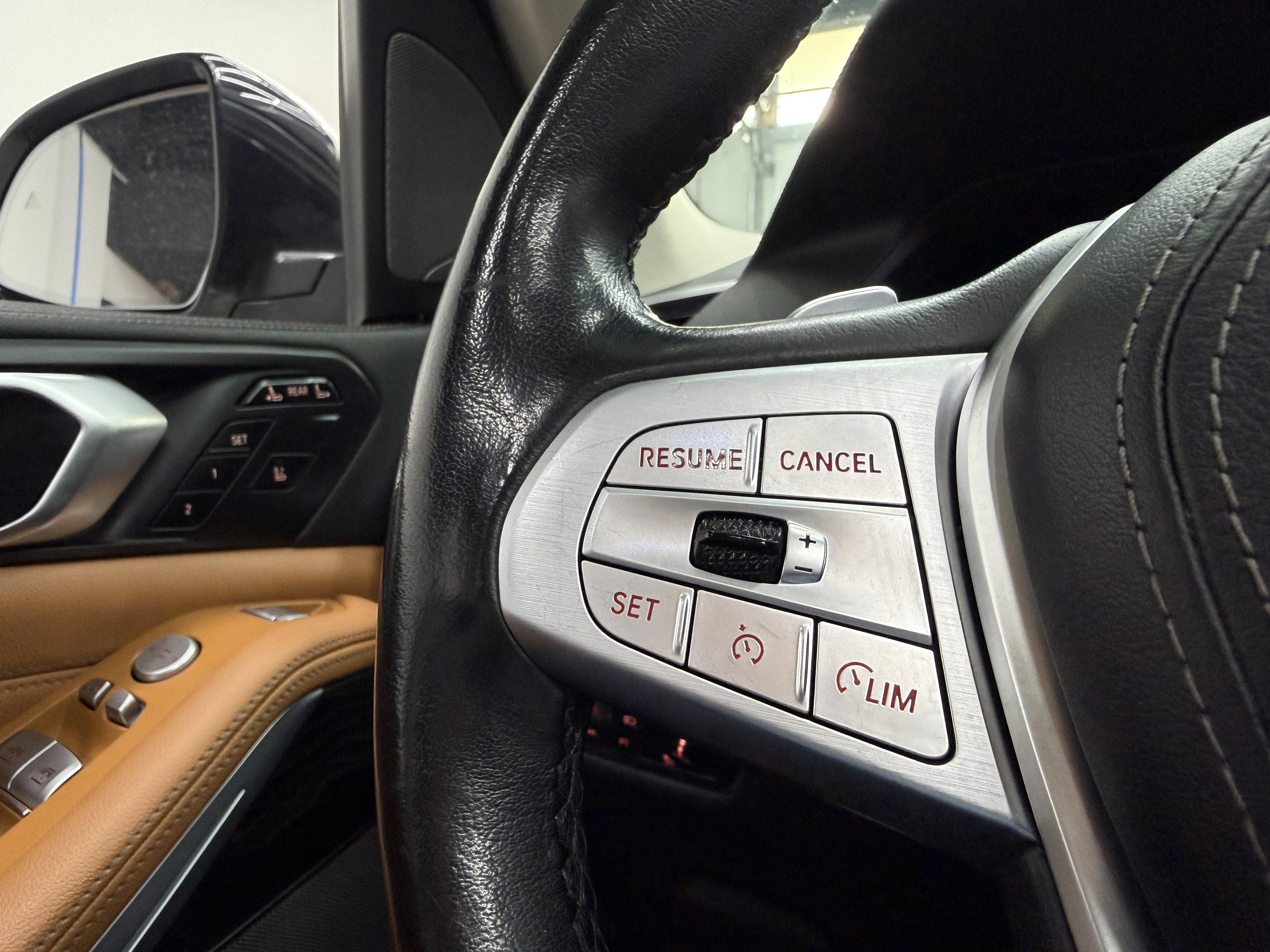 Used 2020 BMW X7 xDrive40i w/ Premium Package image 17