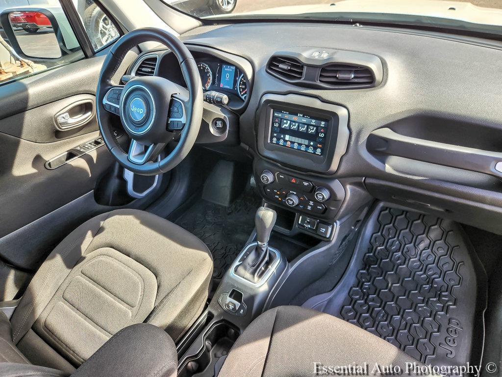 Used 2019 Jeep Renegade Latitude FWD image 22