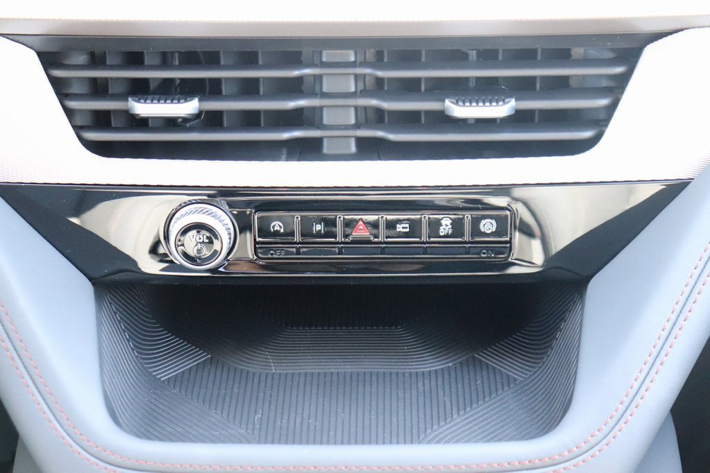 New 2026 Ford Explorer Active image 24