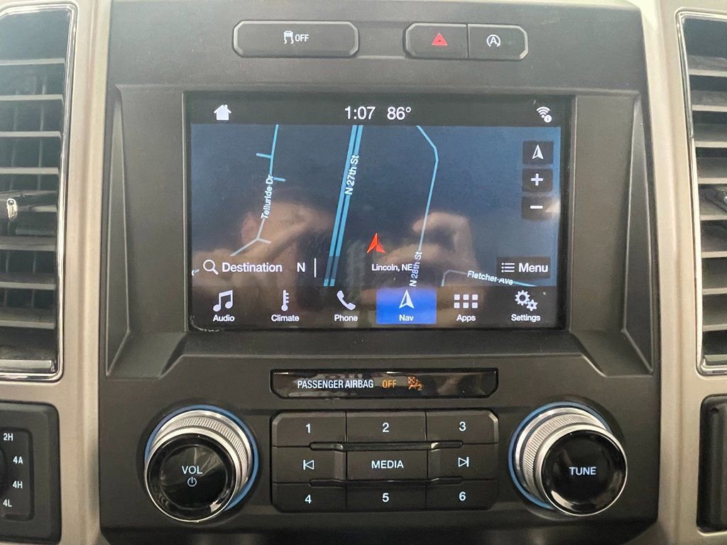 Used 2019 Ford F150 Lariat w/ Equipment Group 502A Luxury AWD/4WD image 20