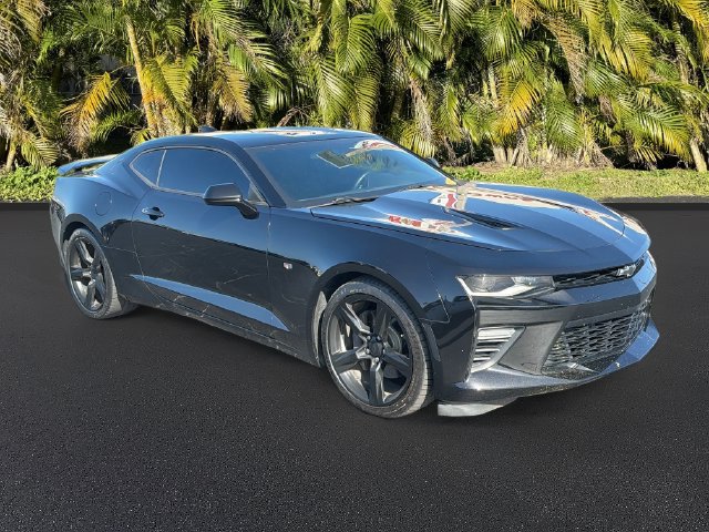 Used 2017 Chevrolet Camaro SS RWD image 2