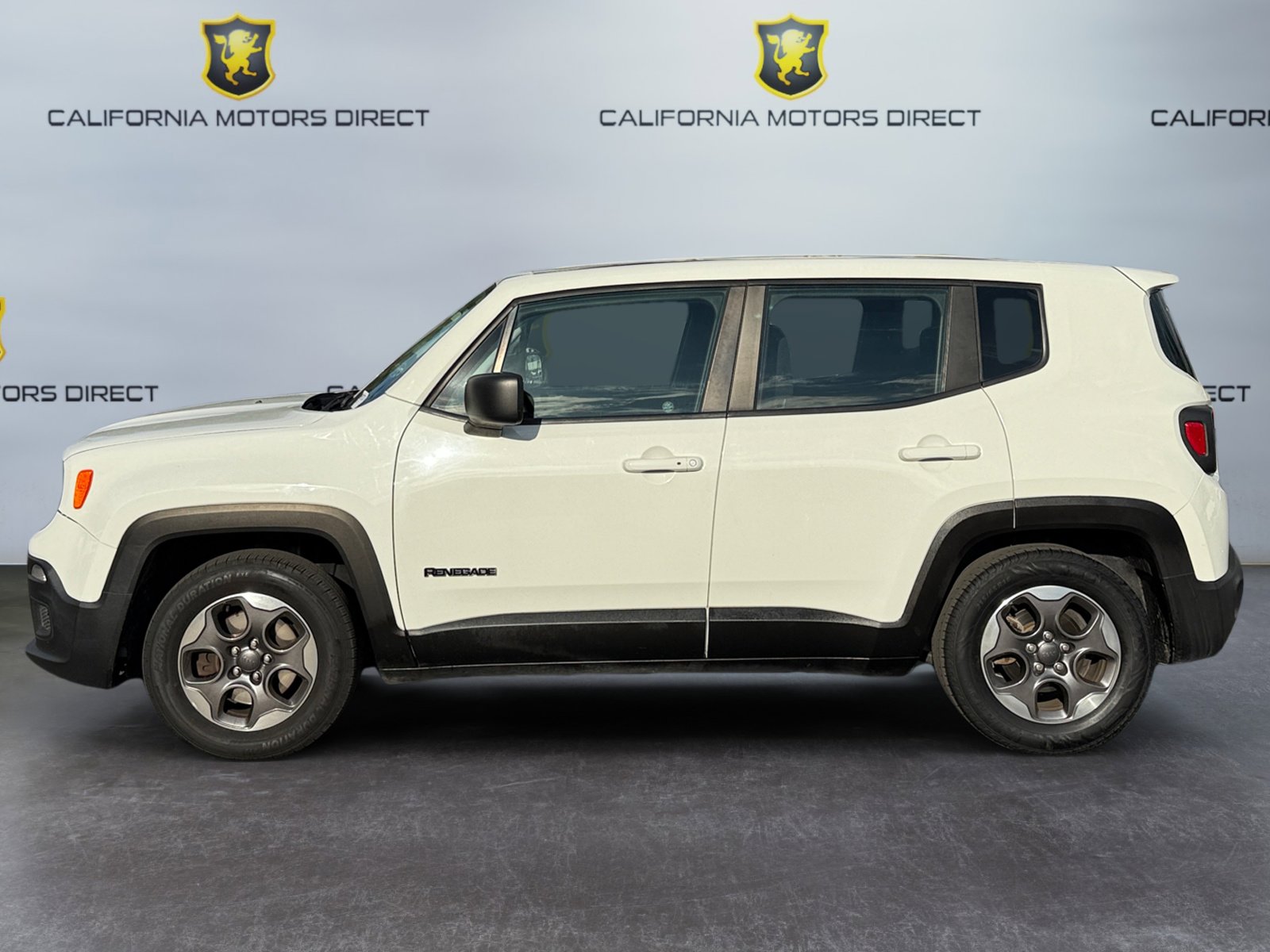 Used 2016 Jeep Renegade Sport w/ Power & Air Group image 2