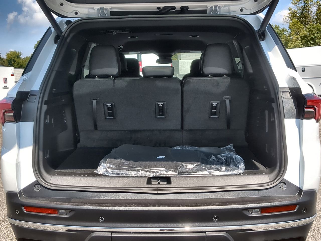 New 2026 Buick Enclave Preferred image 26