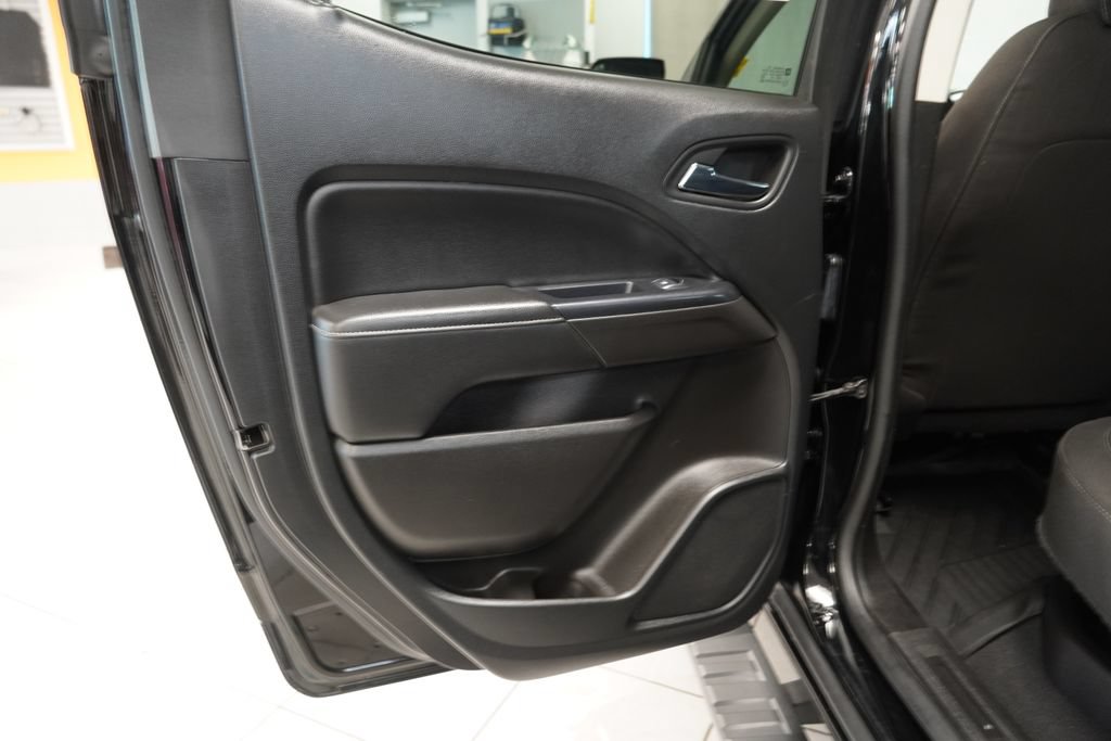 Used 2020 GMC Canyon SLE w/ Elevation Edition AWD/4WD image 22