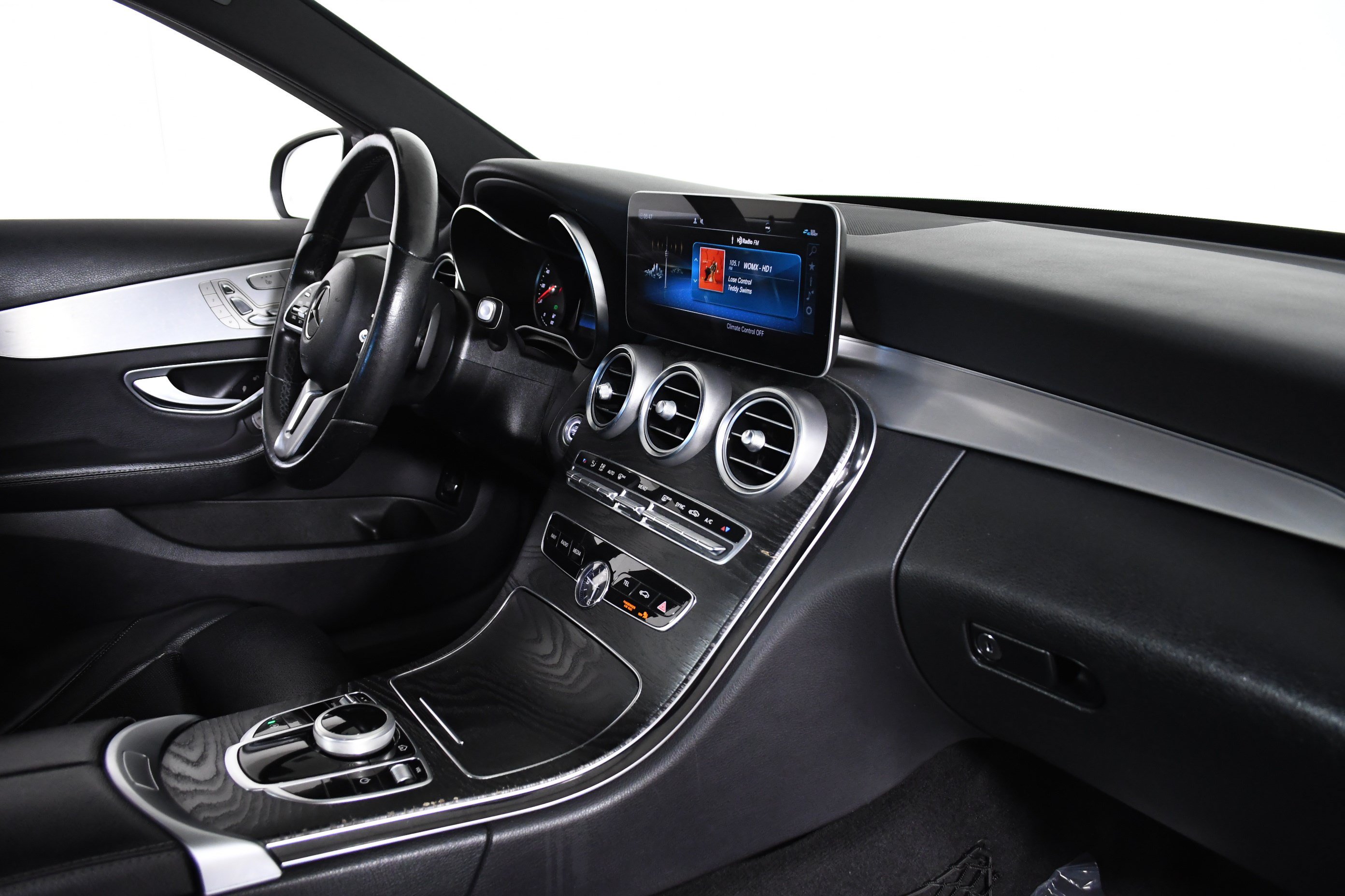 Used 2020 Mercedes-Benz C 300 Sedan image 27