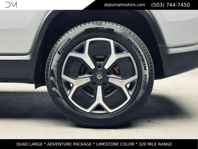 Used 2024 Rivian R1S Adventure AWD/4WD image 43