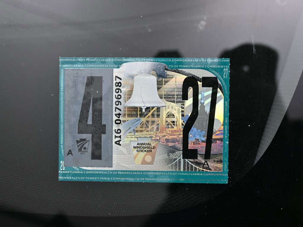 Used 2021 Tesla Model 3 Standard Range Plus image 8