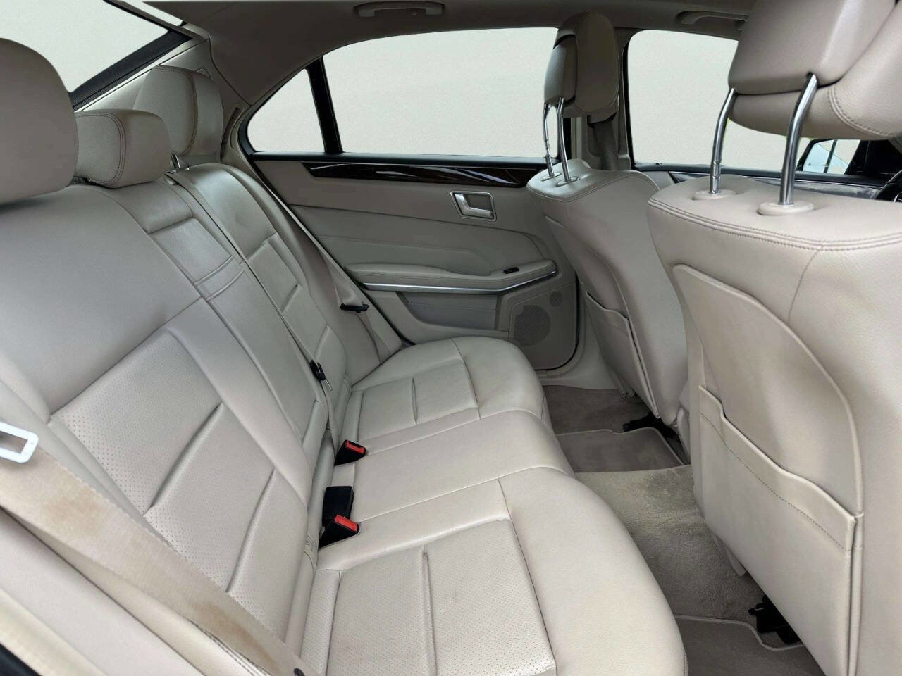 Used 2016 Mercedes-Benz E 350 4MATIC Sedan w/ Premium Package image 15