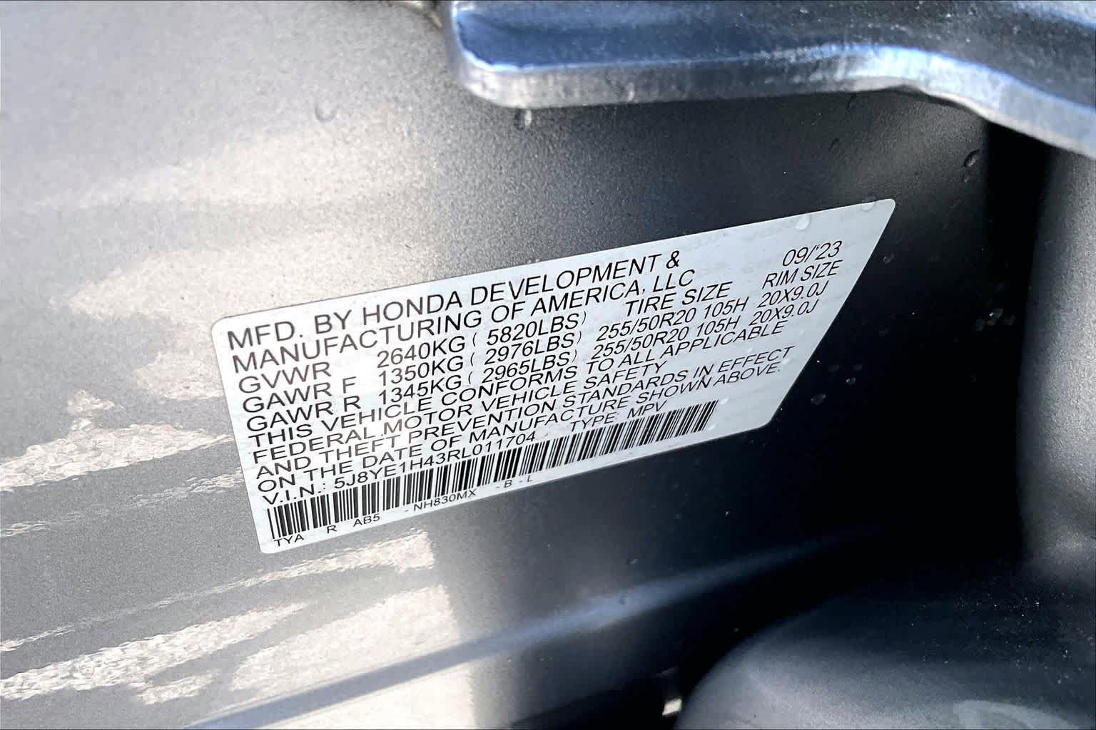 Used 2024 Acura MDX SH-AWD w/ Technology Package image 35